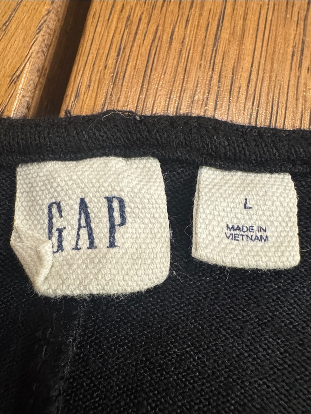 GAP - Picture 2 of 4